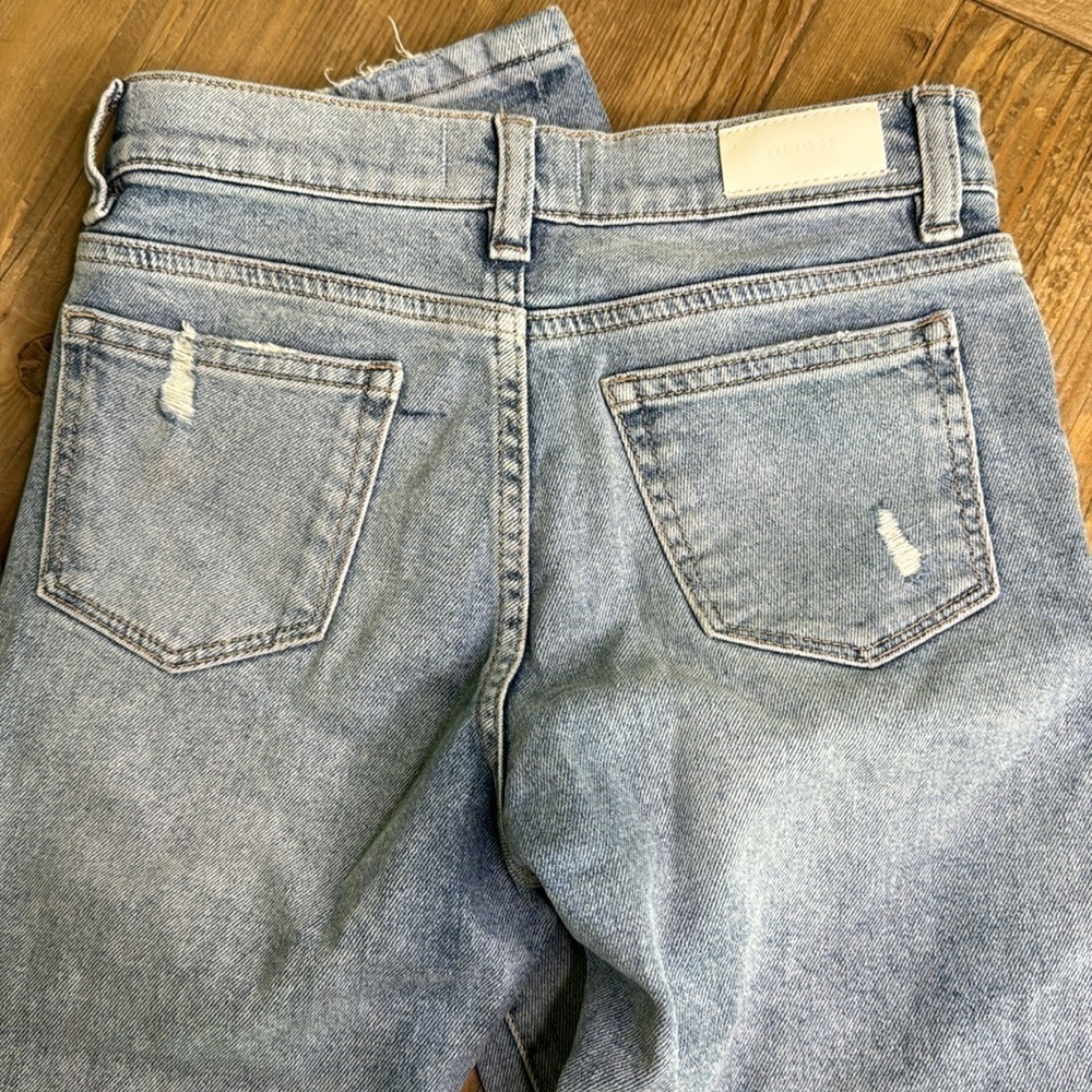 Girls DL1961 Light Wash Distressed Jeans Size 10 - Picture 5 of 7